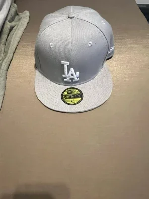 Grå LA New Era 59Fifty keps
