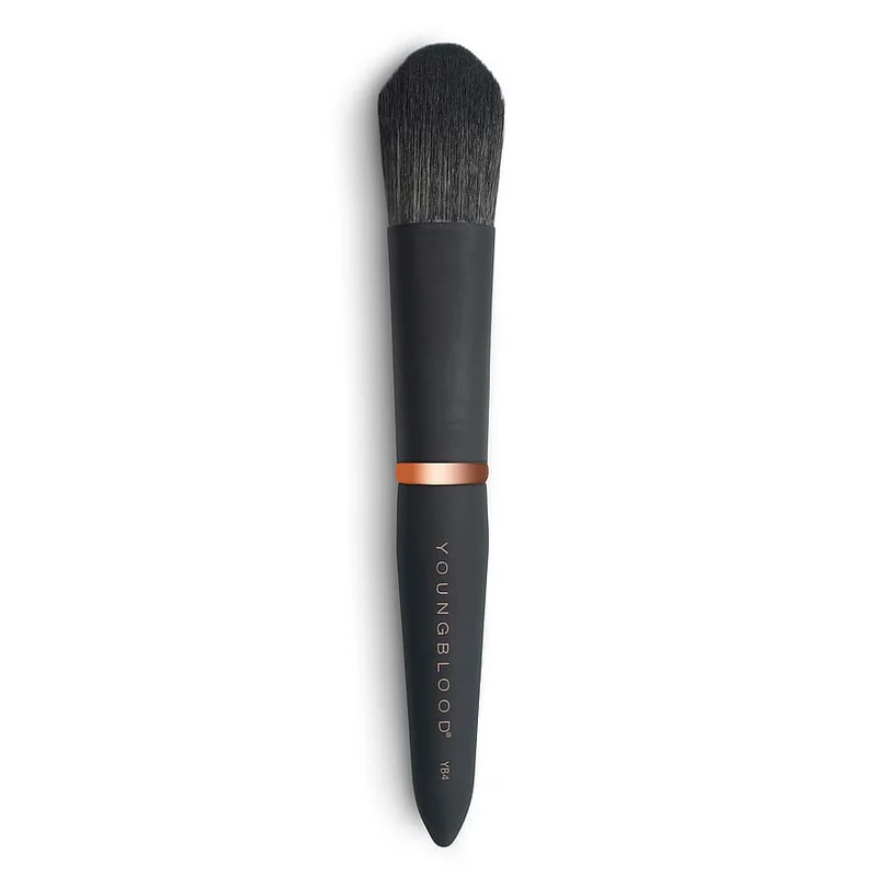 Youngblood Foundation YB4 Luxe Makeup Brush Foundation (YB4), Makeup, Makeupbørster, Foundationbørster