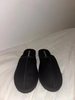 Svarta tofflor från Jack & Jones