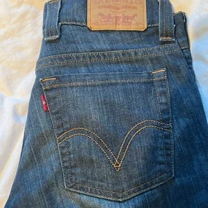 Levis jeans