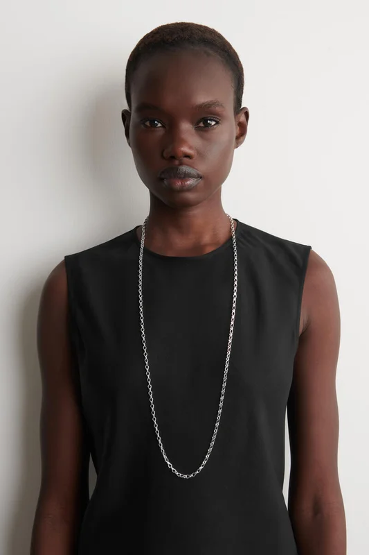 COS Women's Teardrop-Link Long Chain Necklace in Silver-coloured