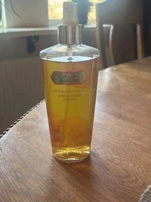 Victoria's Secret Hello Darling mist