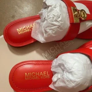 Röda sandaler från Michael Kors