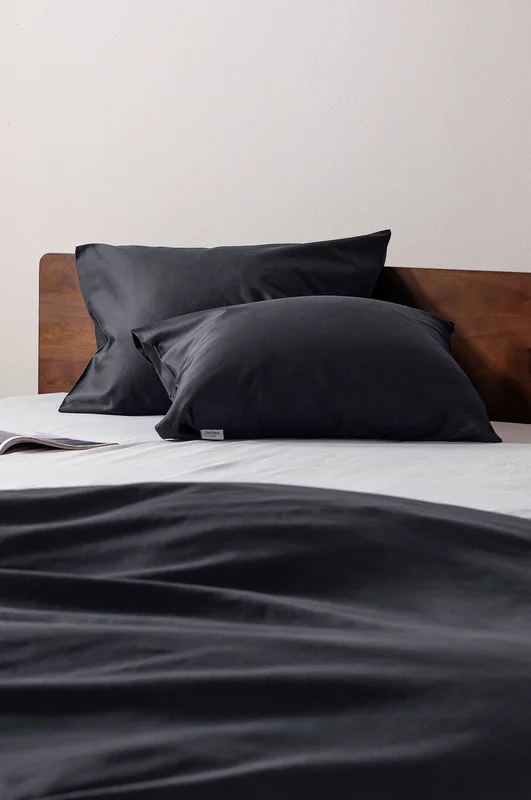 Jotex - Satin Örngott i Satin 50x60 Cm 2-pack Ekologisk Svart ZACK - Köp Örngott hos Jotex