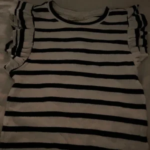 Randig topp från Uniqlo Studio