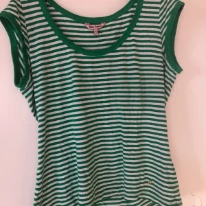Vintage Juicy Couture T-shirt