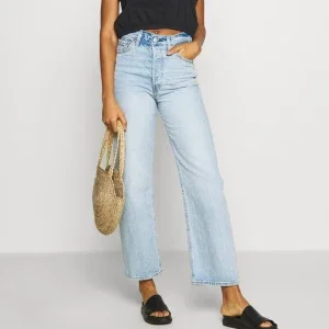 Levis ribcage straight ankle