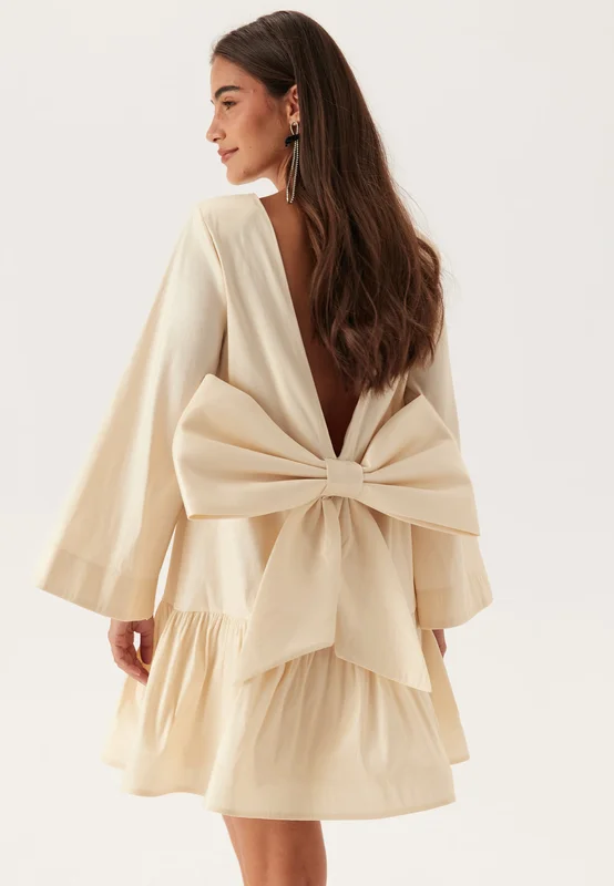 Bubbleroom Occasion - Bow Back Shift Dress - M