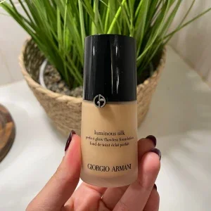 Giorgio Armani Luminous Silk Foundation