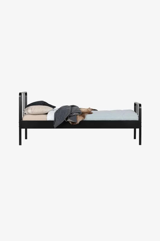 WOOOD - Säng Mees 90x200 cm - Svart - Sängar - 90X200 - Från Homeroom