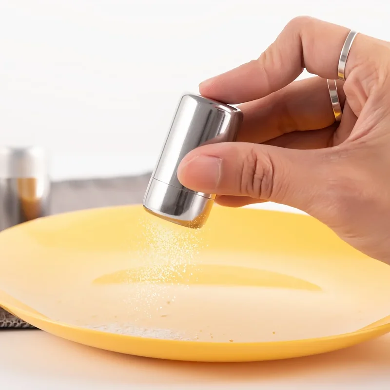 AliExpress - 2 Stück, Mini-Gewürzdosen aus Edelstahl, tragbare Salz- und Pfefferstreuer für den Außenbereich