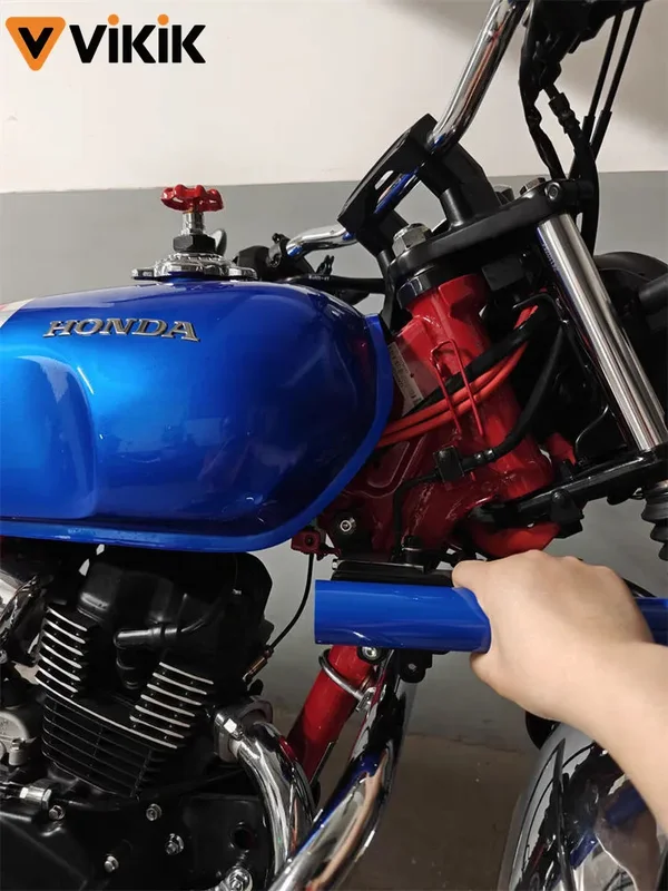 AliExpress - Ultra-Glänzende Blaue Metallic-Vinylfolie mit Luftkanälen, Selbstklebende Auto- und Motorrad-DIY-Dekorfolie