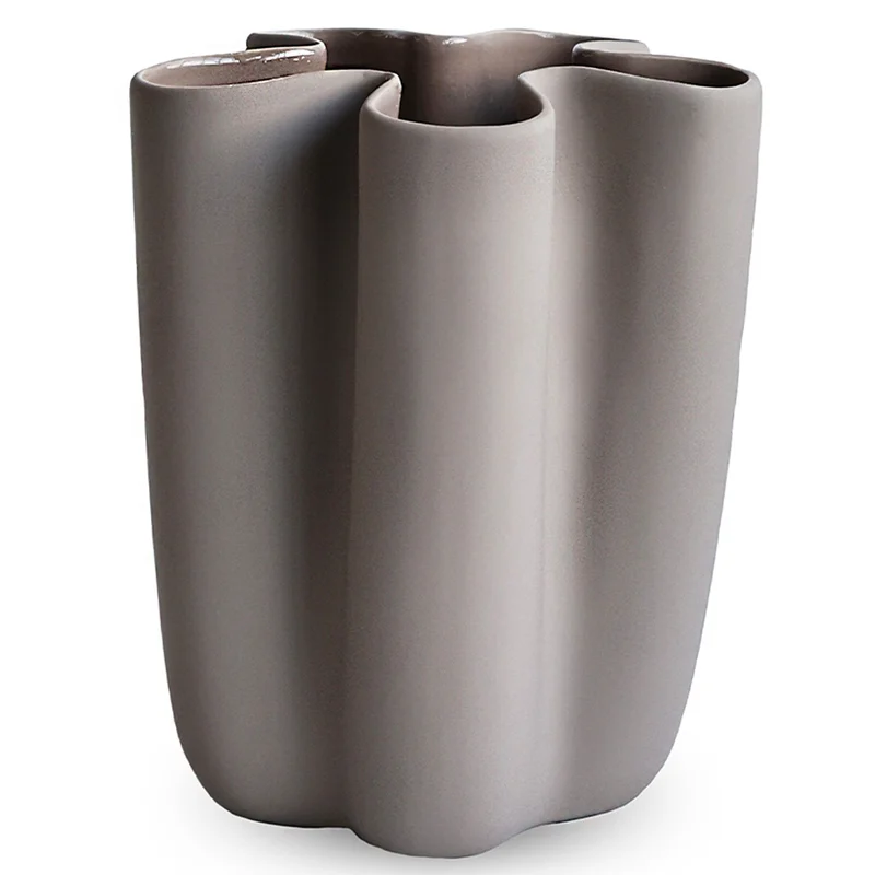 Cooee design Tulipa vase, 20 cm, sand | KitchenOne