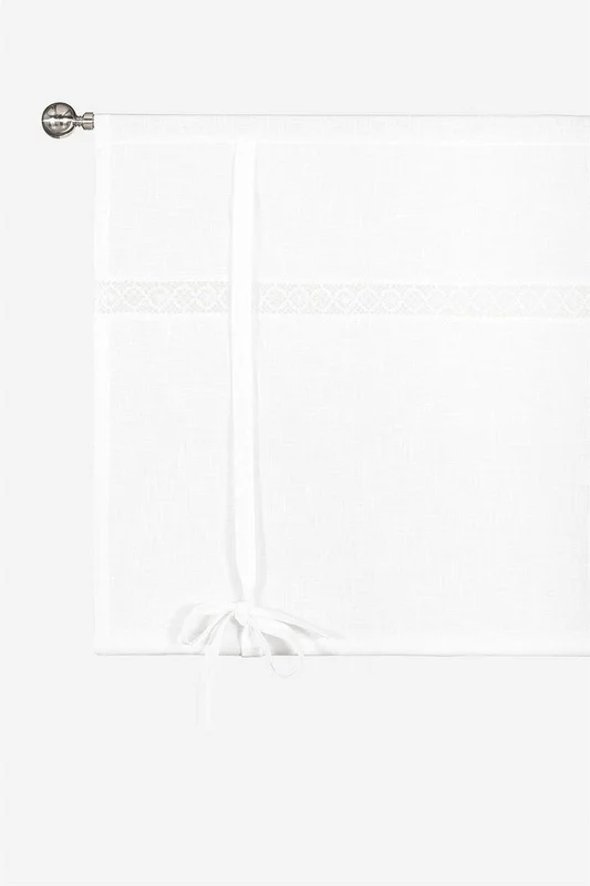 Cellbes of Sweden - Liftgardin med blonder Monica i hvit i størrelse 100 x 120 cm