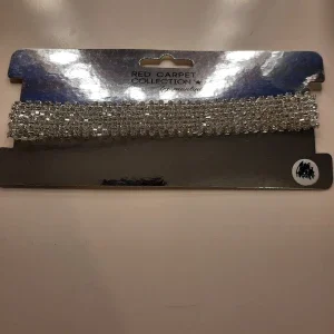 Glittrigt halsband från Red Carpet Collection