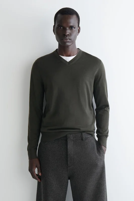 COS Men's Slim Merino Wool V-Neck Jumper in Green