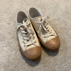 Beige sneakers