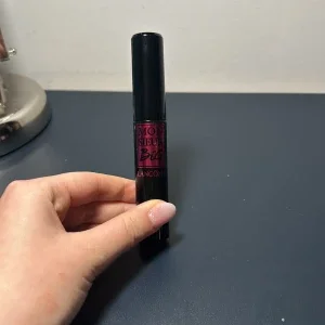 Svart mascara Monsieur Big från Lancôme