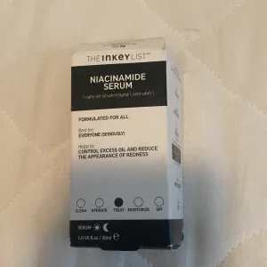 Niacinamide Serum från The Inkey List