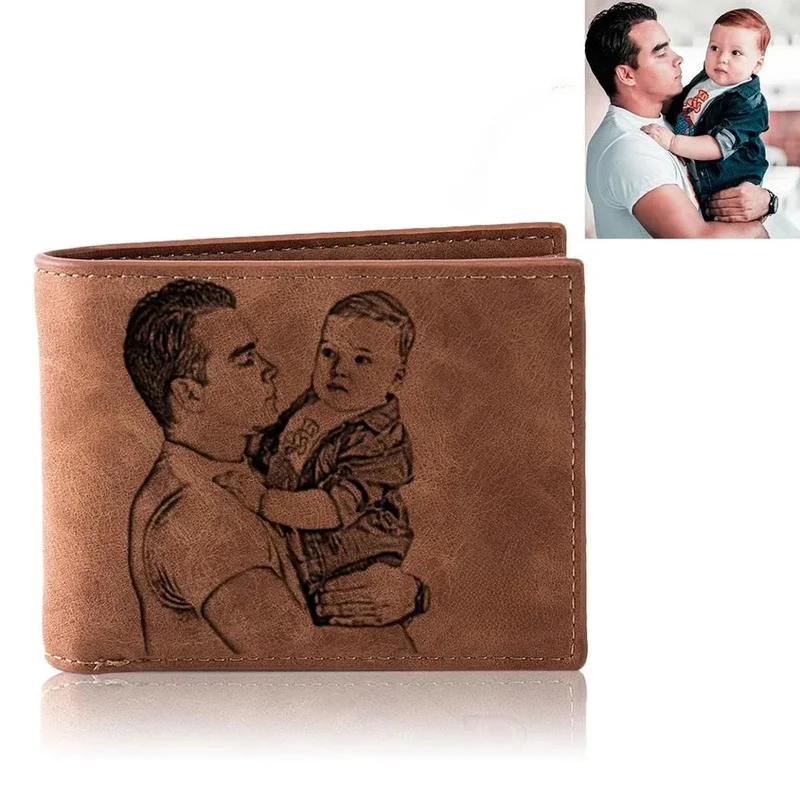 AliExpress - 2026 Neue Herren-Geldbörse mit Individueller Fotogravur Personalisierte Kurze Brieftasche aus PU-Leder mit Graviertem Design Vatertags-