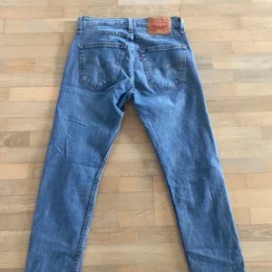 Levis jeans