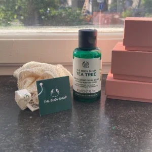 The Body Shop Tea Tree ansiktsrengöring
