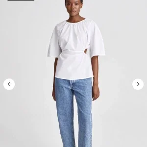 Vit blus från Stylein