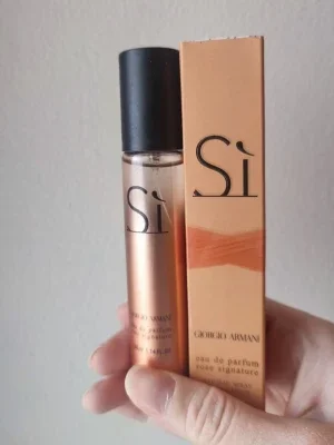 Giorgio Armani Si Rose Signature