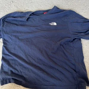The north Face t shirt