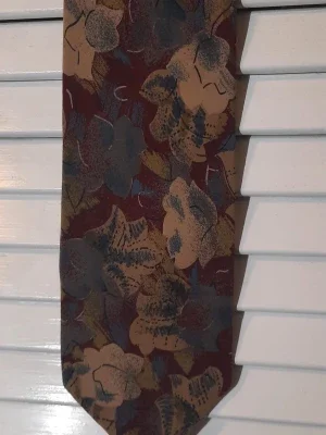 Mönstrad slips från Van Gils