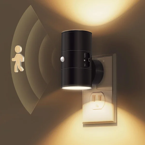 1/2 kpl Modernit LED-yövalot - Pistorasiaan asennettava - Lämmin valkoinen valo - 0-100 lumenia himmennettävä - Liiketunnistin - Makuuhuoneeseen ja 
