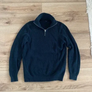 Zara halfzip