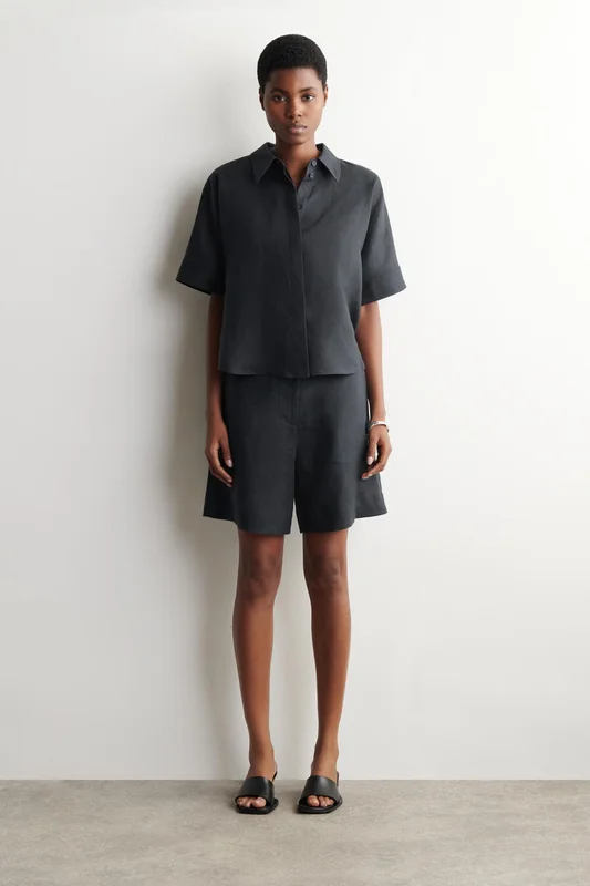 COS Women's Oversized Short-Sleeve Linen Shirt in Black