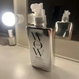Color Wow Dream Coat spray