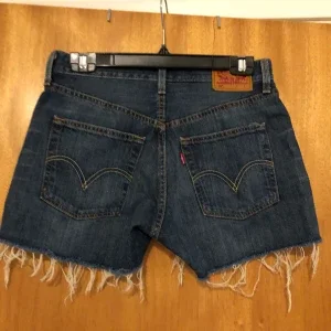 Levis jeans shorts