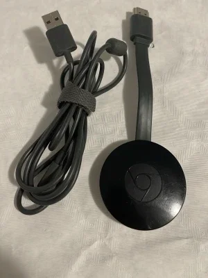 Google Chromecast, generation 2.