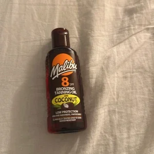 Malibu Bronzing Tanning Oil SPF 8