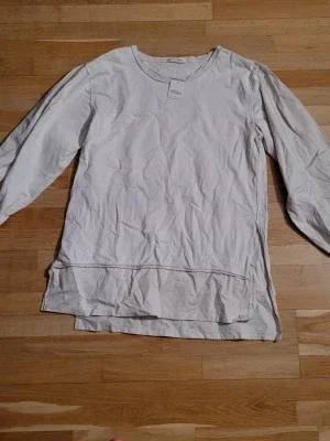 Free people long-sleeved top