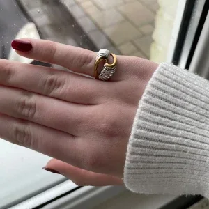 Tvåfärgad ring i guld och silver