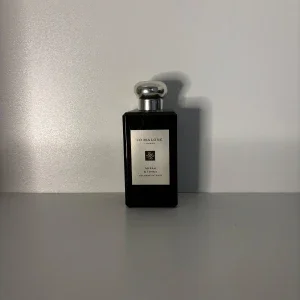 Jo Malone Myrrh & Tonka Cologne sampel