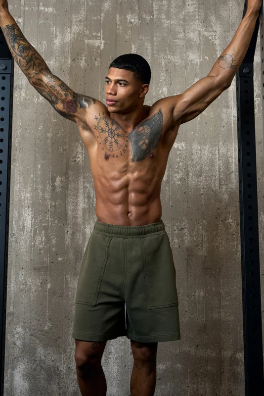 ICANIWILL - Grit Stonewashed Sweatshorts Dark Khaki Green - Shortsit - Miehet - Treenivaatteet ICIW:ltä