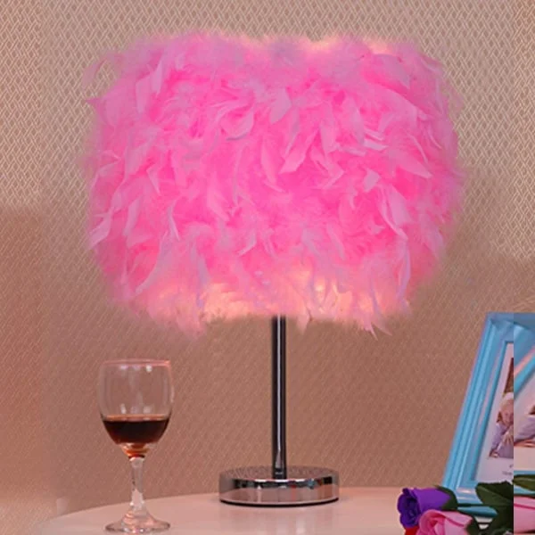 Feather Table Lamp Vintage Elegant Bedside Night Light Pink Lampshade for Bedroom Foyer Living Room Reading Living Room
