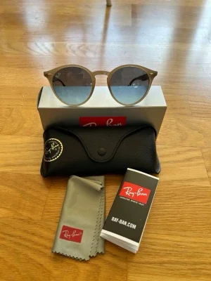 Runda solglasögon från Ray-Ban