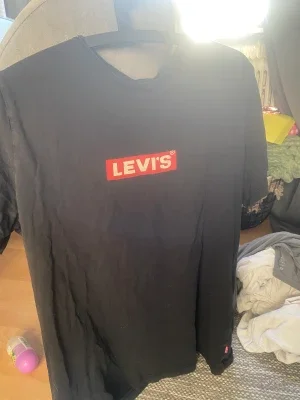 Levis tröja