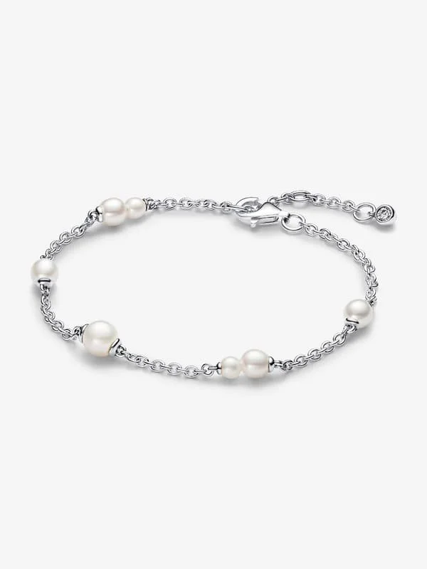 Pandora – Armbånd med stasjonskjede med behandlede ferskvannsdyrkede perler – Sterling sølv