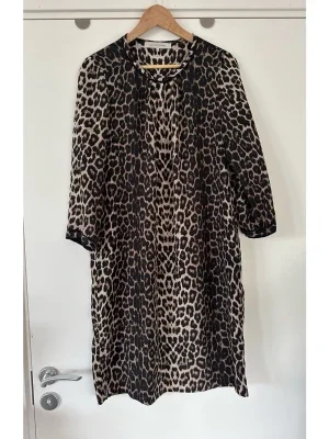 Gerard Darel leopardmönstrad klänning