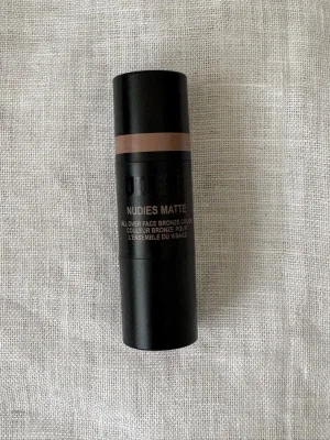 Nudestix Nudies Matte Bronzer Bondi Bae Contour Kontur