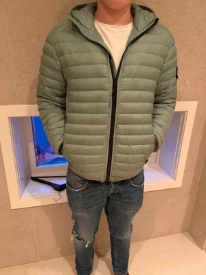 Grön Stone Island Jacka Kan bytas