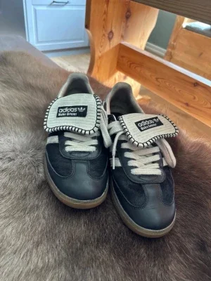 Adidas samba pony tonal Wales bonner core black