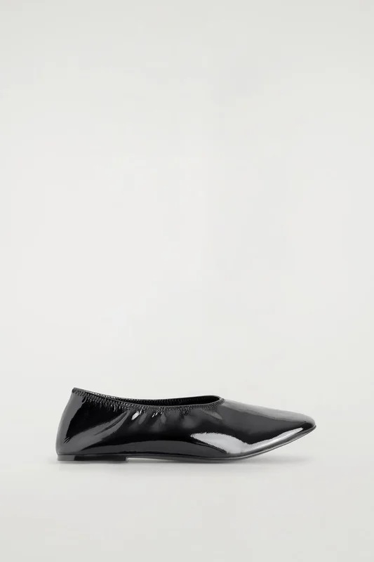 COS Women's Minimal Patent Leather Ballet Flats in Black